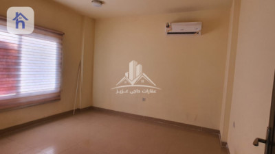 Spacious apartment with great views image 4