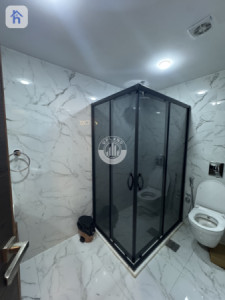 Modern Apartment with 4 Bedrooms Resim 16