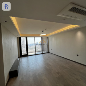 Luxurious Apartment in Cavalli Tower image 5
