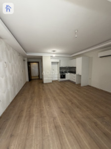 Stylish Studio Apartment in Star Towers image 6