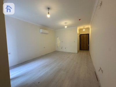 Apartment with Garden view image 3