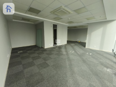 Modern office in Empire Business Towers — 1