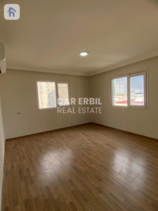 Spacious Apartment with Stunning Views Image 8