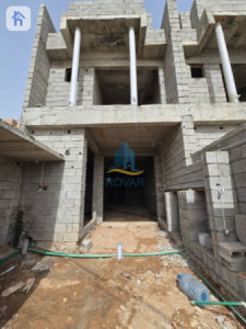 Twin House opposite garden Image 3