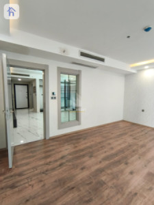 Modern 1 Bedroom in Sky Towers Image 11