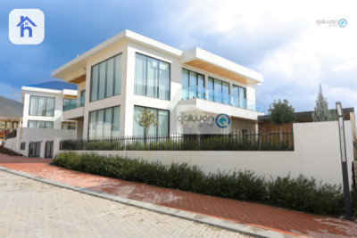 House (469m²) Image 5