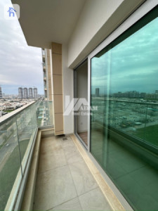 Spacious apartment in Empire Square Image 15
