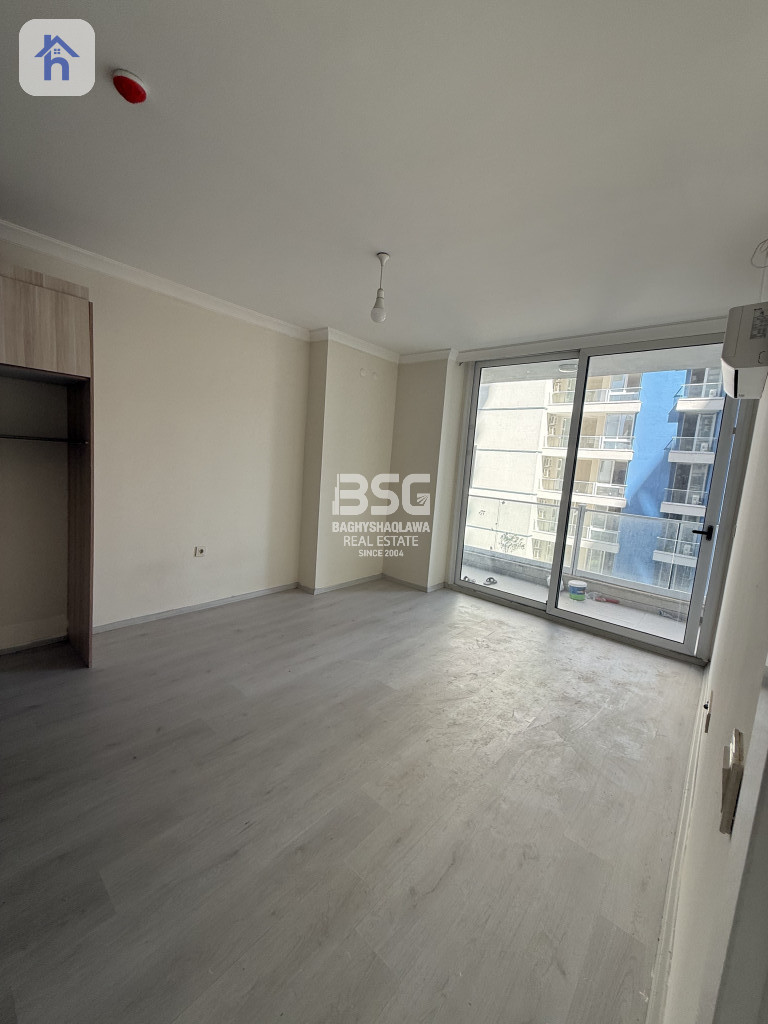 Modern one-bedroom apartment for rent Resim 2