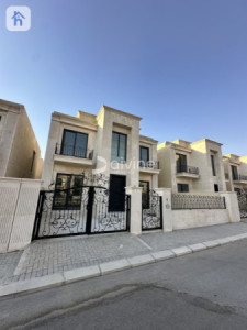 Modern 4 Bedroom House — 1