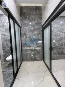 منزل واسع بـ 4 غرف نوم image 7