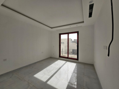 Spacious House with Modern Design Image 8