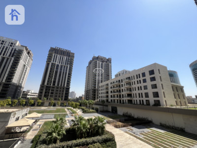 Modern Apartment in Prime Location Image 16