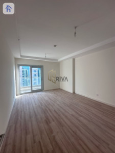 Spacious 2-Bedroom Apartment in Empire Square Image 4