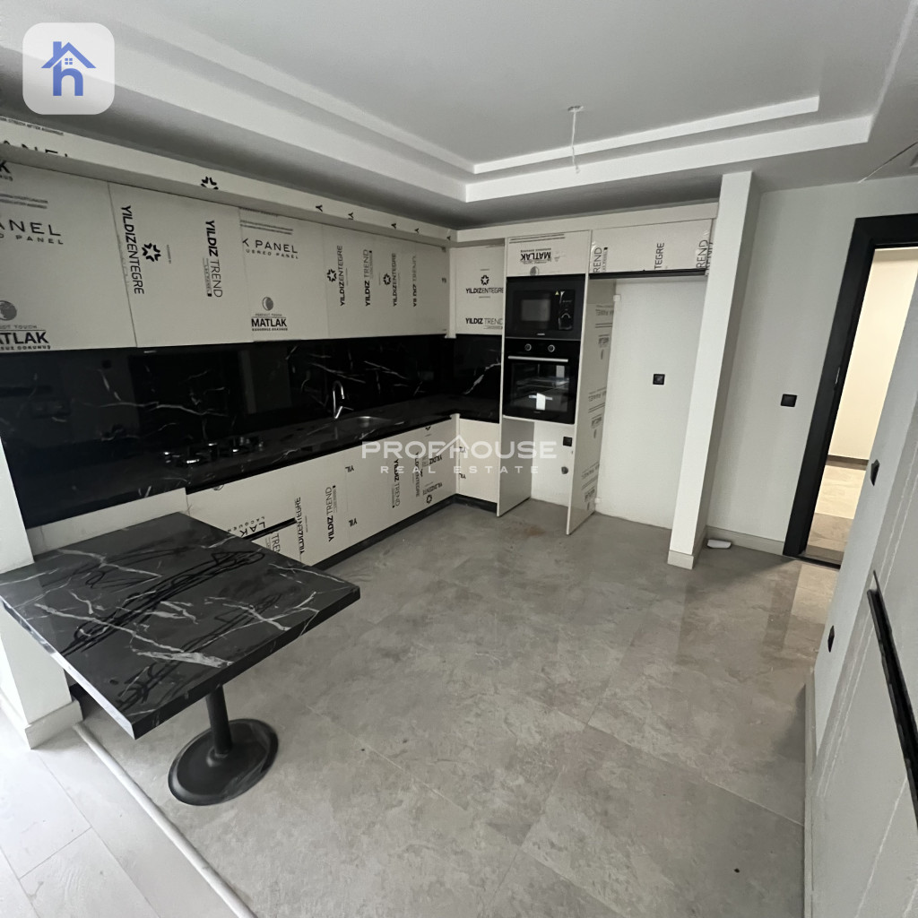 Modern Apartment Image 2