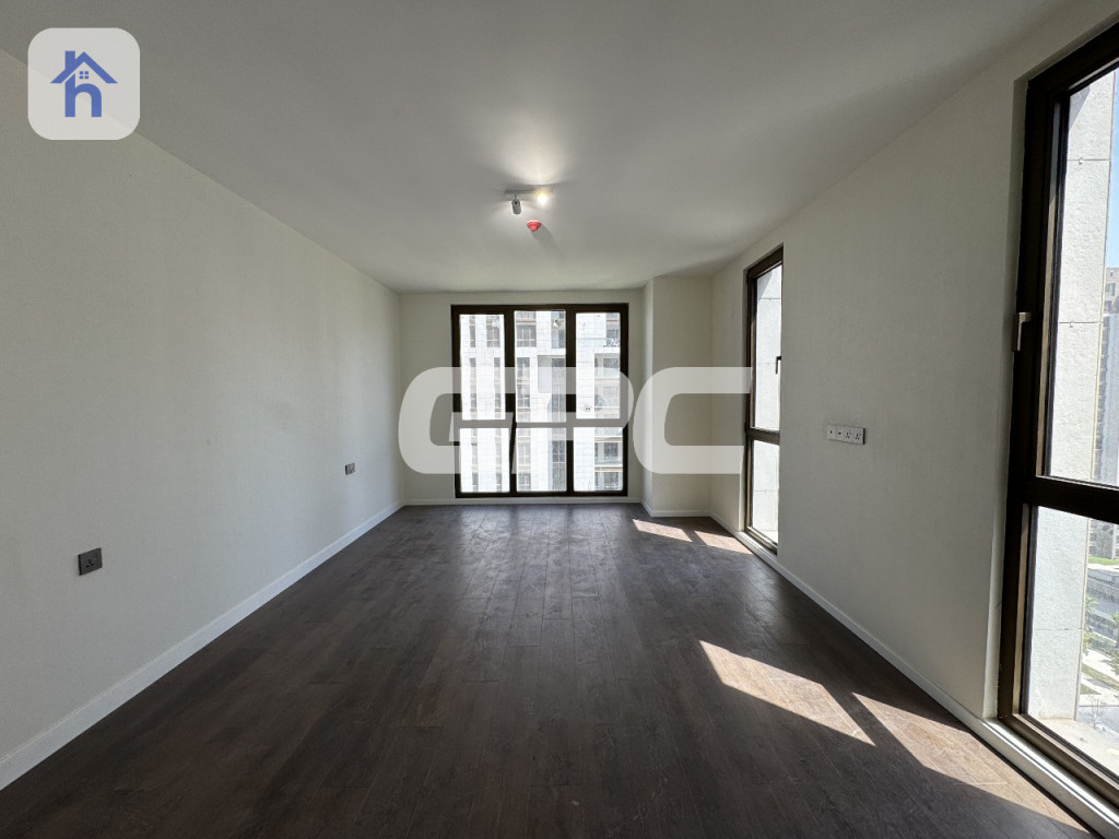 شقة بثلاث غرف نوم