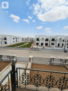 Spacious House with 4 Bedrooms image 20