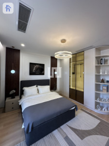 Luxury House image 9