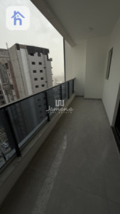 Spacious 2 Bedroom Apartment with Modern Design Image 14