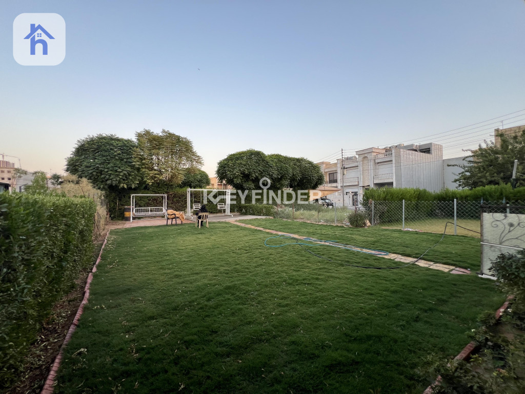 House Opposite Garden Resim 2
