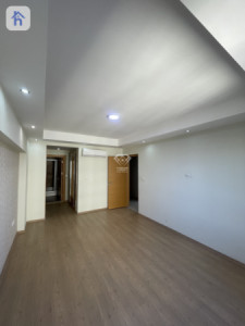 High-Floor Apartment with Spacious Rooms Image 5