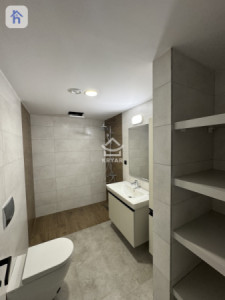 Stylish Apartment in Prime Location image 7