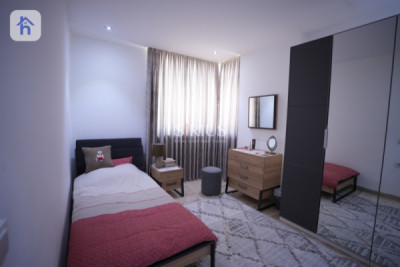 Luxurious Apartment with 3 Bedrooms Image 12