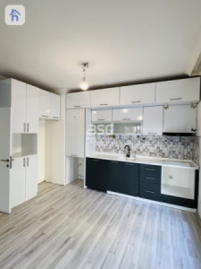 Modern apartment with 2 bedrooms image 1