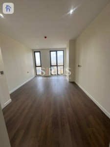 شقة فاخرة بأربع غرف نوم للبيع صورة 3