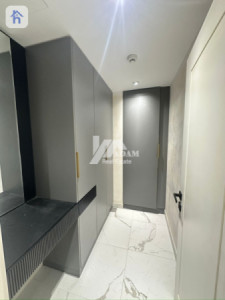 Modern 4 Bedroom Apartment, Spacious Living image 24