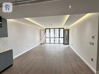 Luxurious 3 Bedroom Apartment in Prime Location image 2