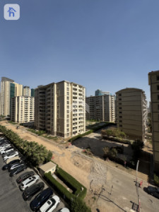 Cozy Apartment in Empire Pearl Towers Resim 6