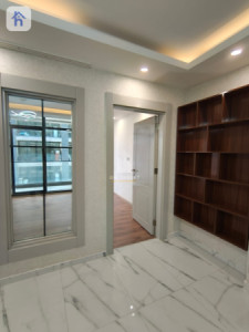 Modern 1 Bedroom in Sky Towers Image 5