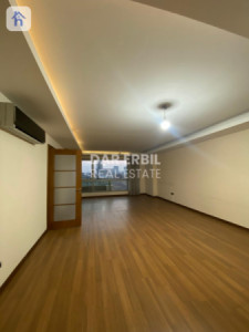 Modern 4 Bedroom Apartment image 3