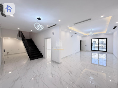 Modern 4-Bedroom Apartment in Aram Village 2 Image 21