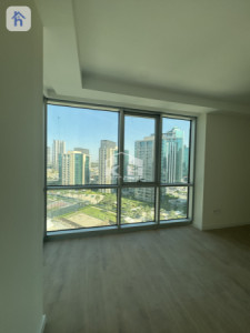 Elegant 2-Bedroom Apartment with Great Views Image 6