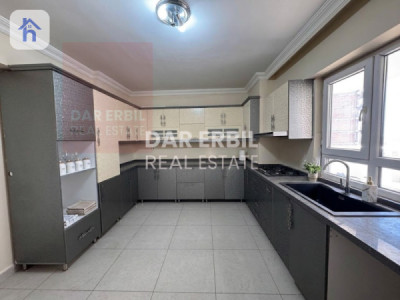 Modern 3 Bedroom Apartment image 5