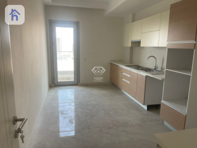 شوقەیەکی فراوان لە هەولێر بە ٤ ژووری نوستن وێنە 7