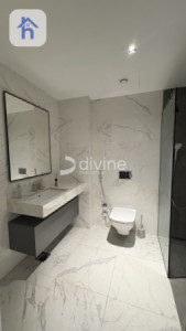 Spacious Apartment with 1 Bedroom image 3