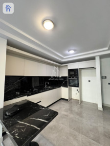 Cozy Single Bedroom Apartment image 4