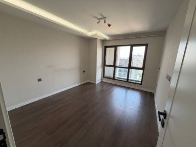 Modern One-Bedroom Apartment with Views image 3