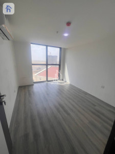 Cozy 1-Bedroom Apartment in Life Towers Image 3
