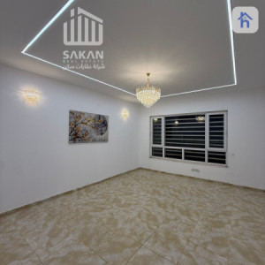 One Floor House image 13