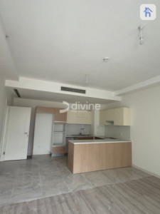 Modern 2-Bedroom Apartment in Empire Square image 1