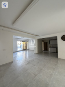 Spacious House with 4 Bedrooms image 19