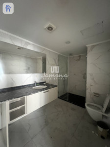 Chic 1-Bedroom Apartment in Prime Location Image 5