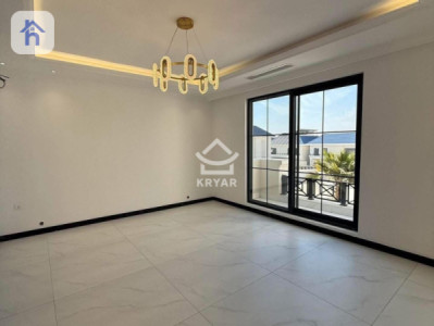 Luxury House image 7