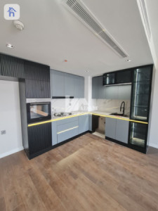 Cozy One-Bedroom Apartment in Boulevard image 1