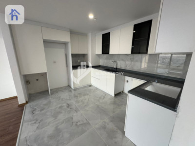 شوقەیەکی یەک ژووری نوستن بە خزمەتگوزاری نایاب وێنە 4