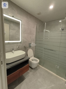 Compact One Bedroom Apartment image 6