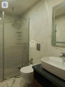 شقة بواجهة داخلیة صورة 14